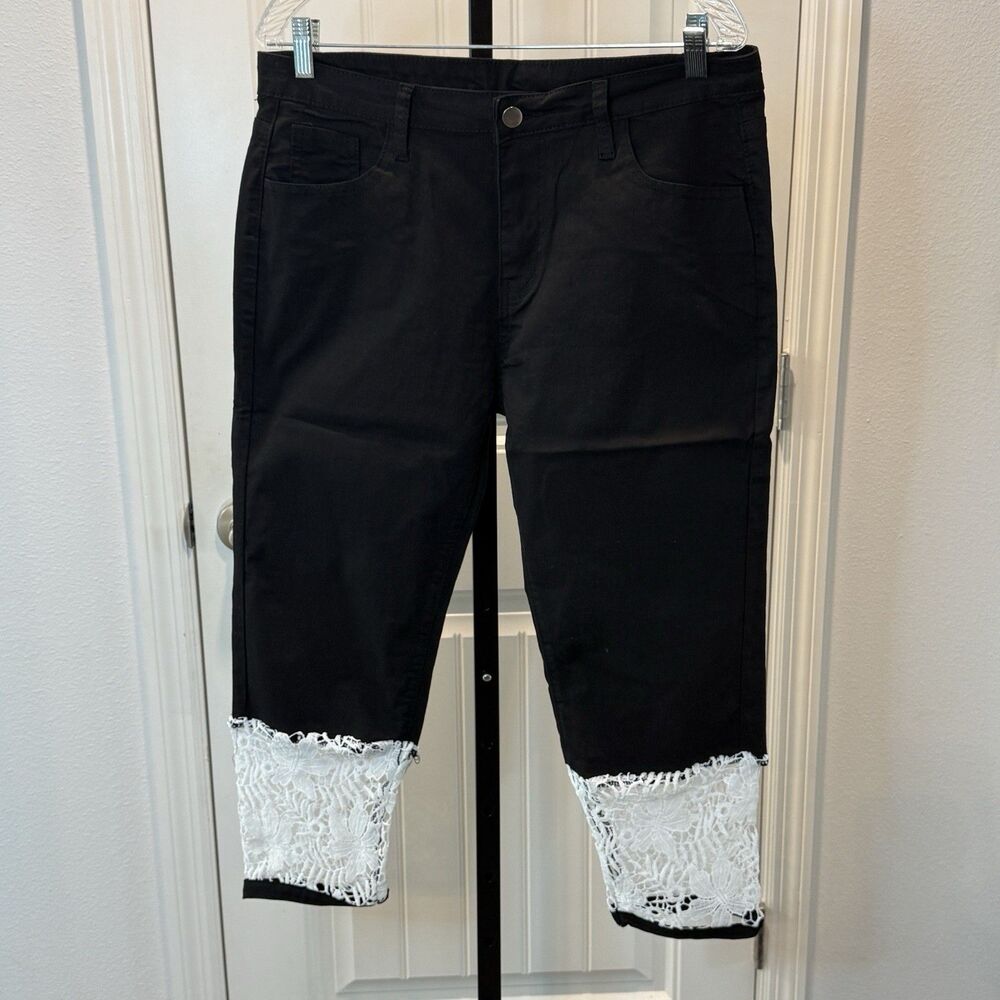 Women's Laced Trimmed Capri Jeans Black Size XXL Low Mid New